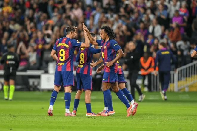 萨拉赫复出首秀出彩，多特蒙德主场险胜巴塞罗那，豪取35连胜(巴塞罗那对多特蒙德比赛结果)