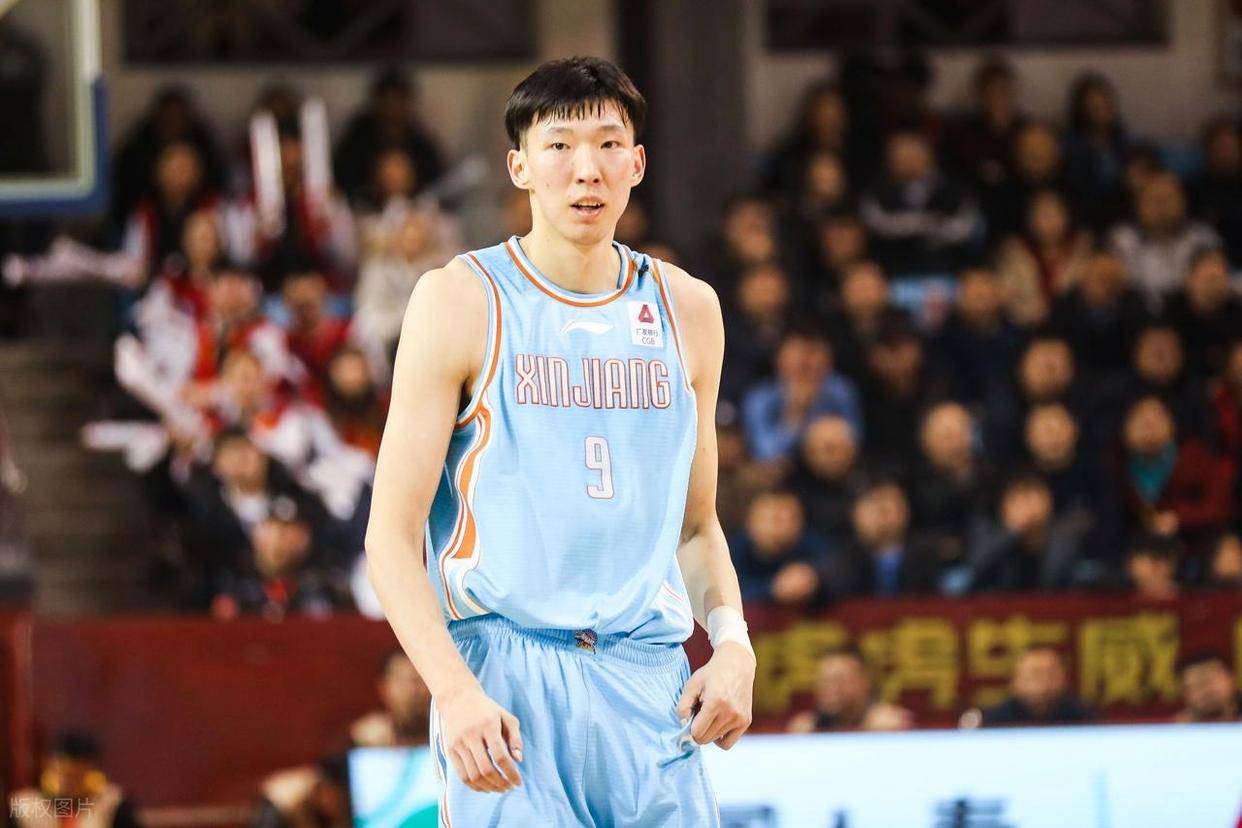 包含周琦复出首秀出彩，费城76人主场横扫广东男篮，豪取12连胜的词条